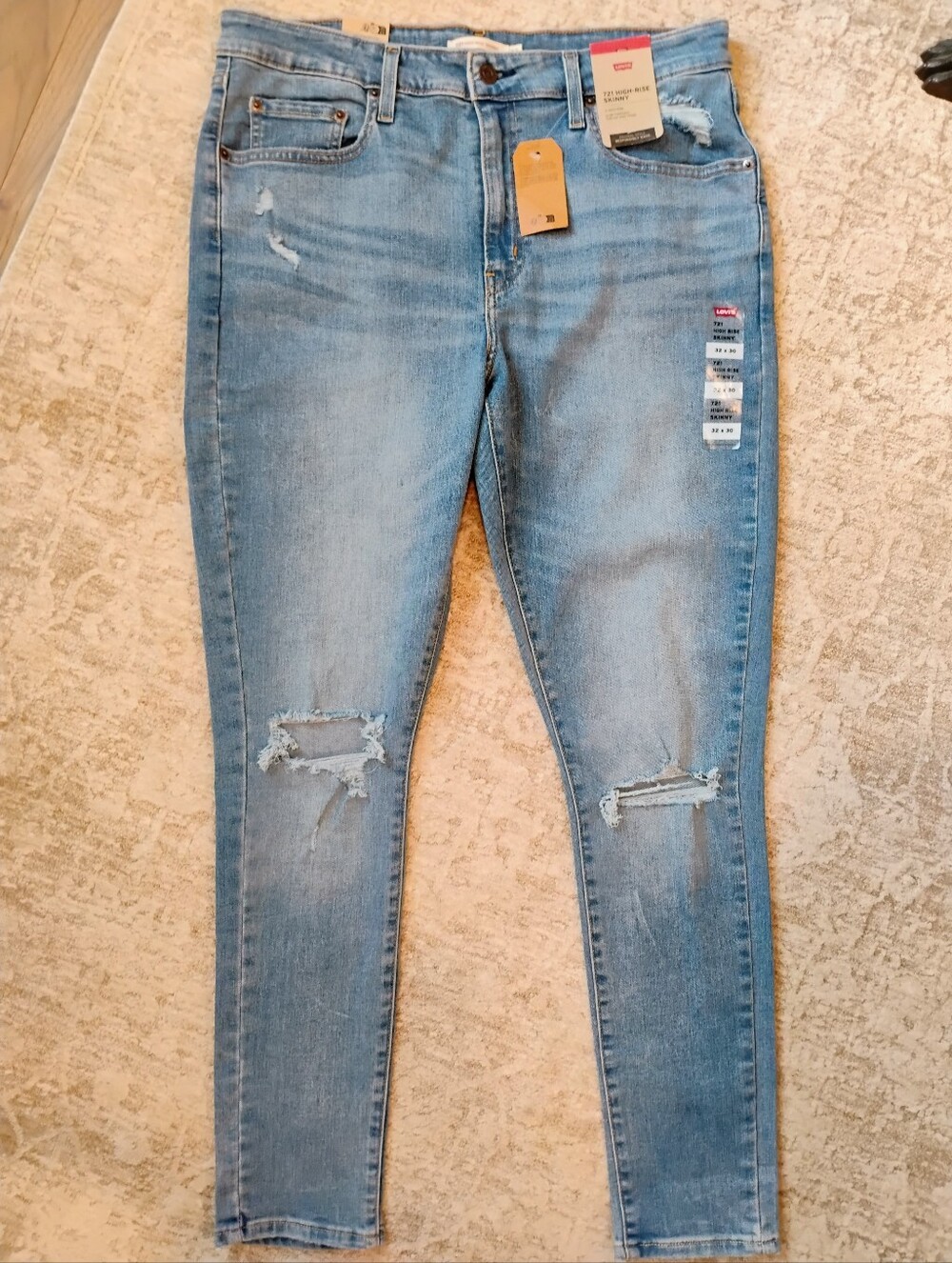 NWT 32 14 Levi's 721 High Rise Skinny Distressed Light Wash Denim Jeans NEW